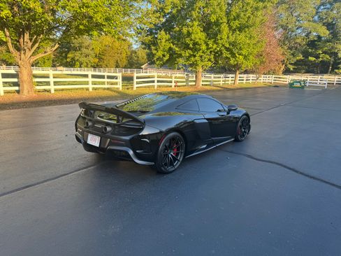 Used 2016 McLaren 675LT Coupe RWD image 11