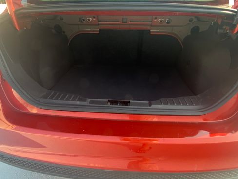 Used 2018 Ford Focus SE Sedan FWD image 29