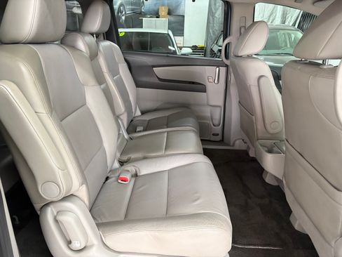 Used 2012 Honda Odyssey EX-L image 16