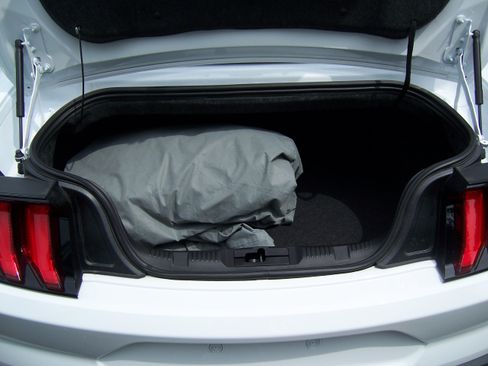 Used 2023 Ford Mustang Convertible RWD image 22