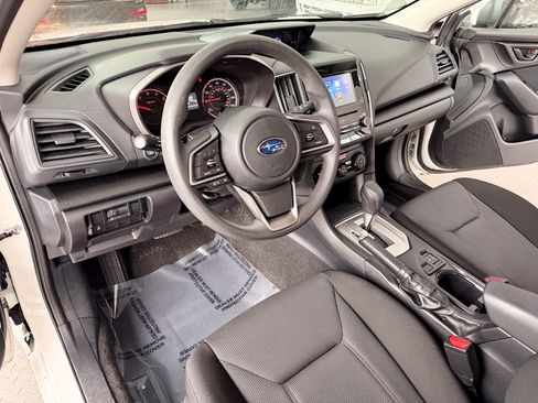 Used 2019 Subaru Impreza 2.0i Premium image 7