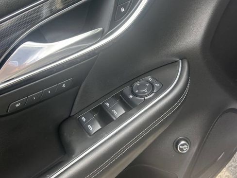 Used 2021 Buick Envision Essence image 11