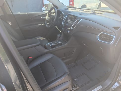 Used 2018 Chevrolet Equinox Premier image 9