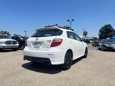 Used 2010 Toyota Matrix S AWD image 8