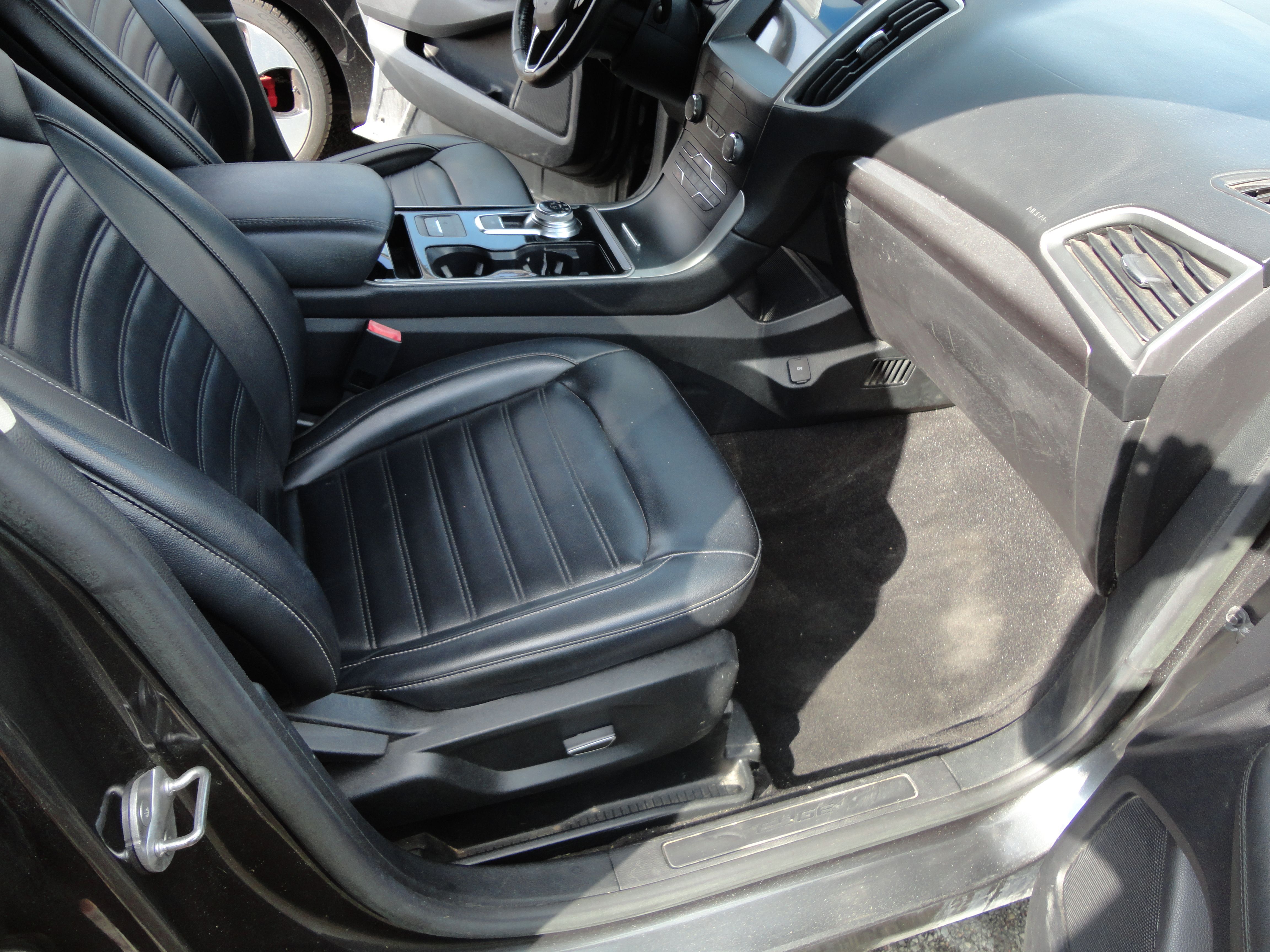 Used 2019 Ford Edge AWD SEL image 10