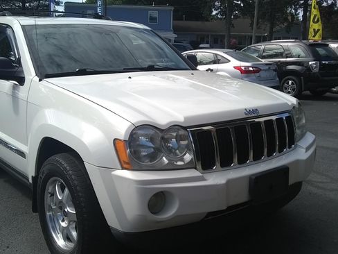Used 2007 Jeep Grand Cherokee Limited image 2