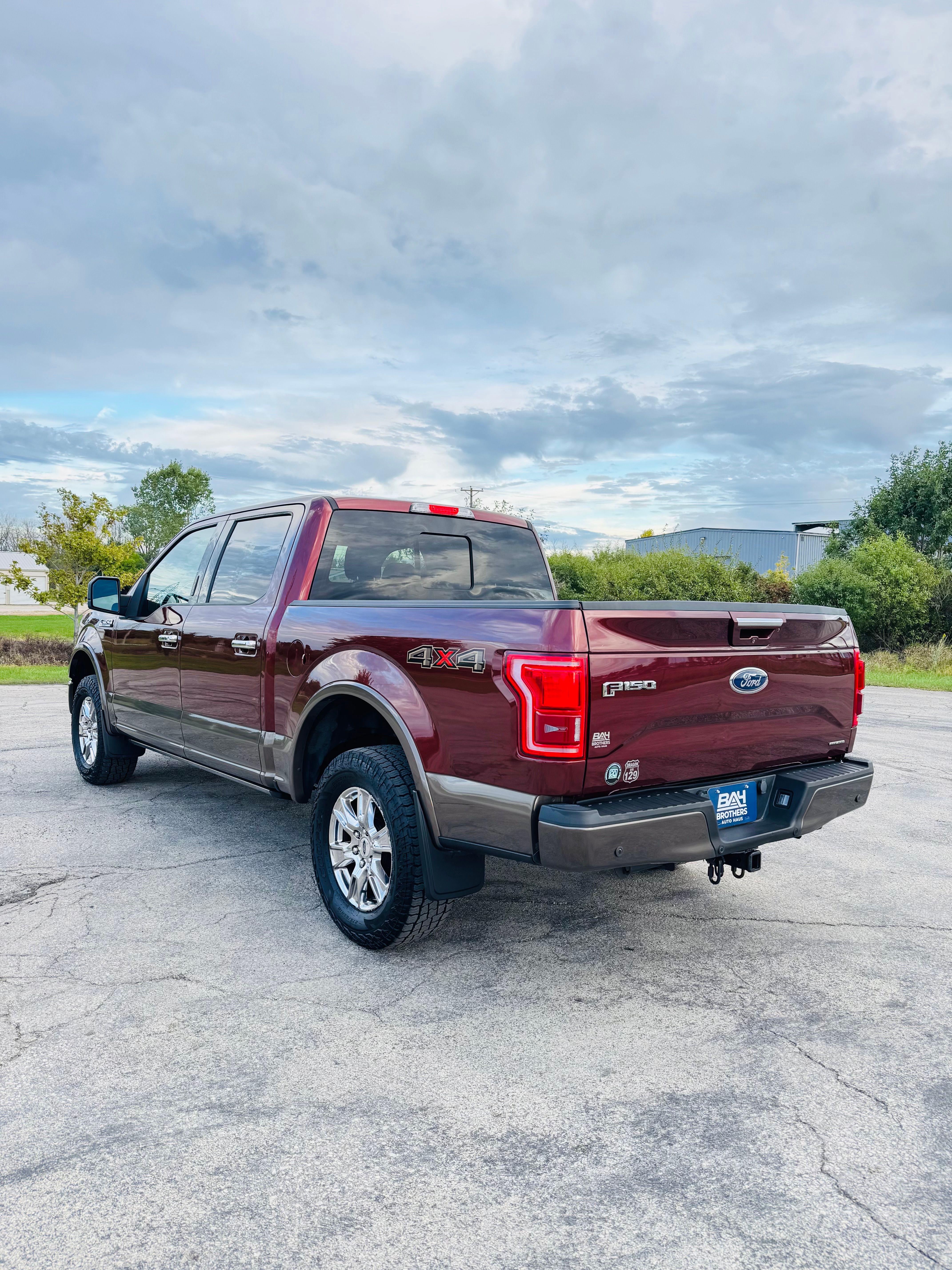Used 2015 Ford F150 4x4 SuperCrew image 4