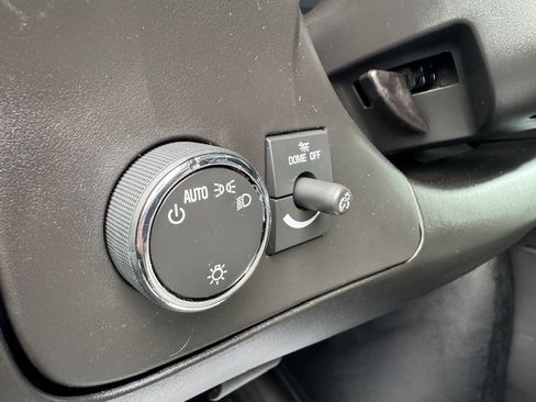 Used 2017 Chevrolet Express 2500 image 15