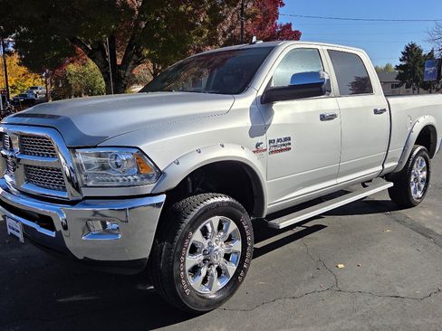Used 2015 RAM 2500 Laramie image 2