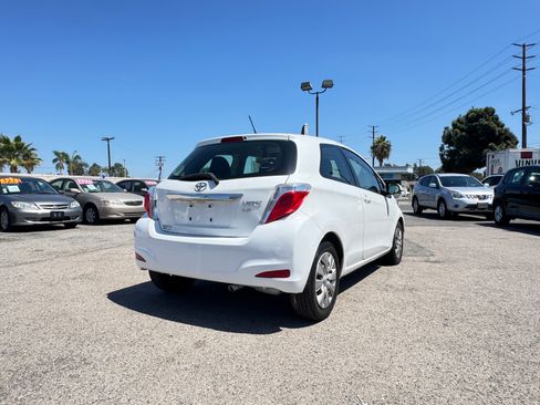 Used 2012 Toyota Yaris 2-Door Hatchback FWD image 8