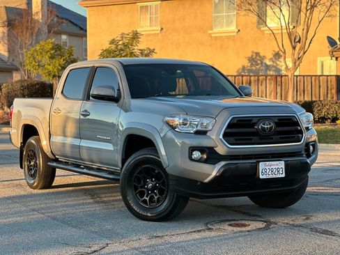 Used 2019 Toyota Tacoma SR5 image 6