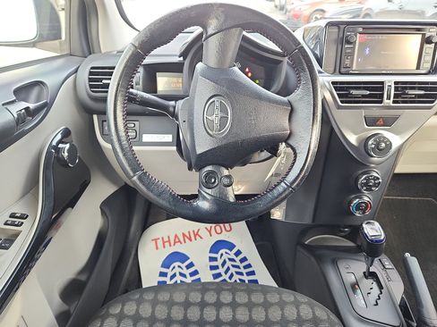 Used 2014 Scion iQ 10 Series image 10