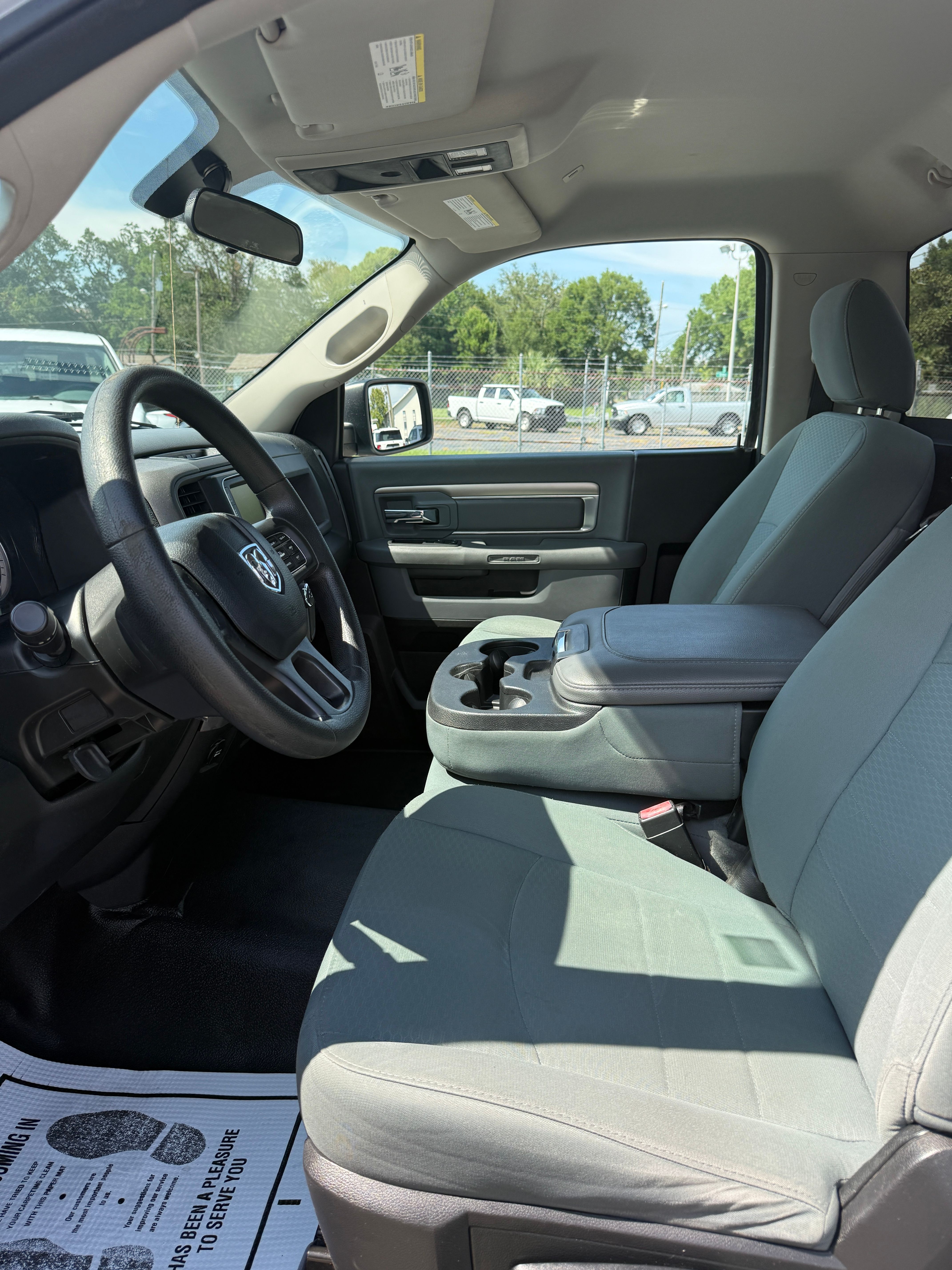 Used 2017 RAM 1500 4x4 Regular Cab Tradesman image 8