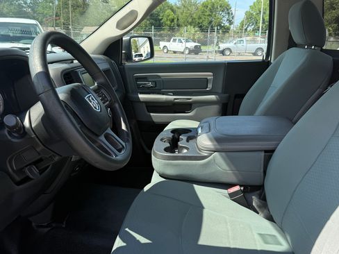 Used 2017 RAM 1500 4x4 Regular Cab Tradesman image 8