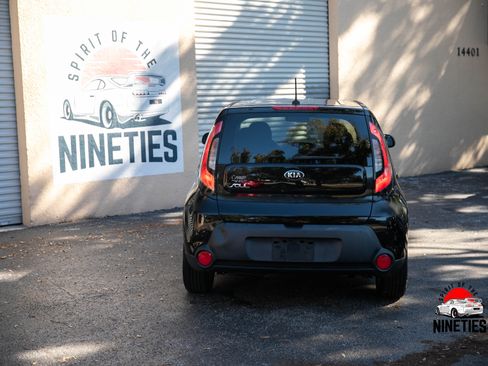 Used 2015 Kia Soul image 3