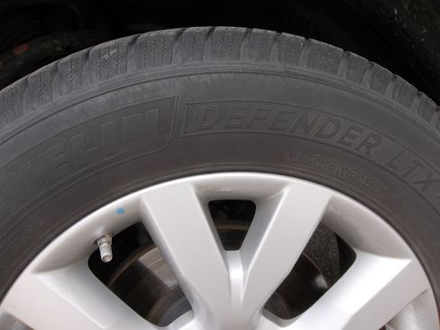 Used 2011 Nissan Murano S image 16