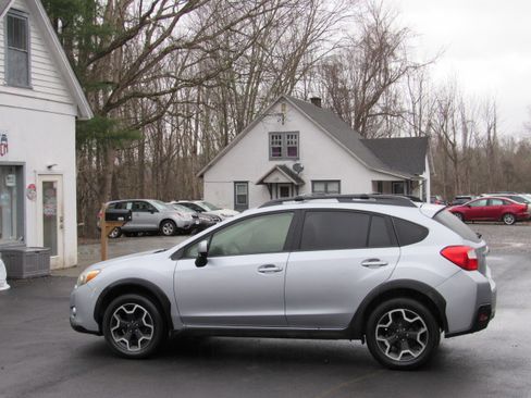 Used 2014 Subaru XV Crosstrek 2.0i Premium image 4