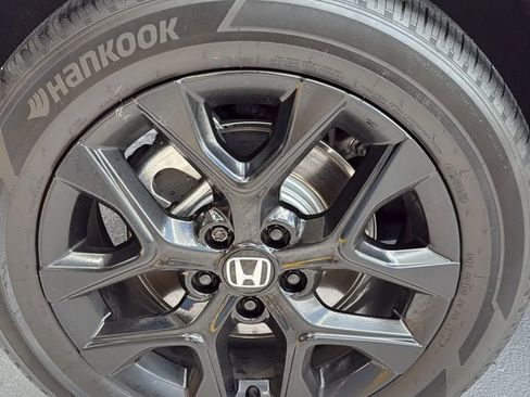 Used 2025 Honda HR-V Sport image 10