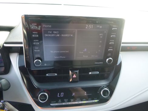 Used 2021 Toyota Corolla SE image 21