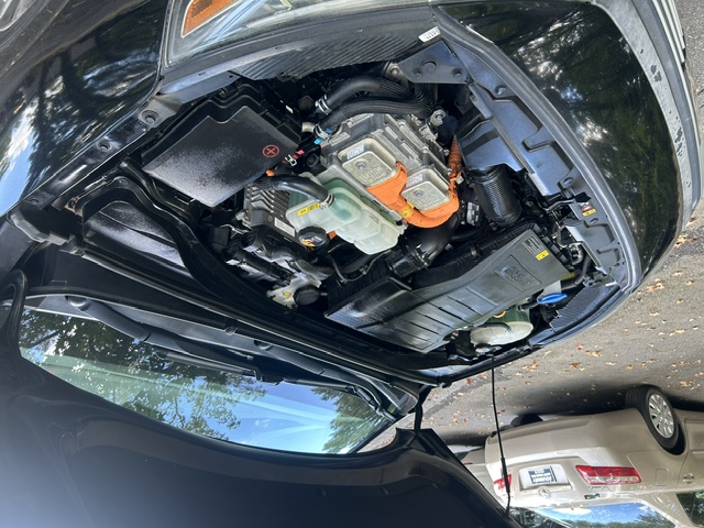 Used 2018 Hyundai Ioniq Hybrid Limited w/ Ultimate Pkg FWD image 26