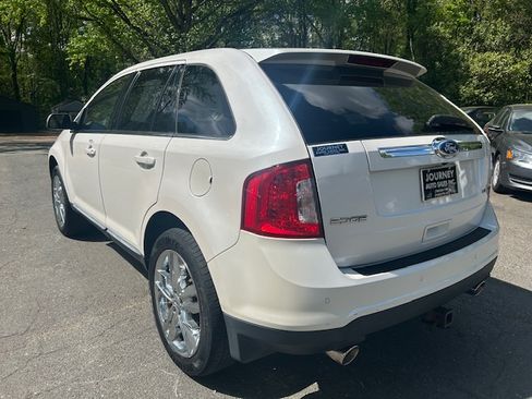 Used 2011 Ford Edge Limited image 3