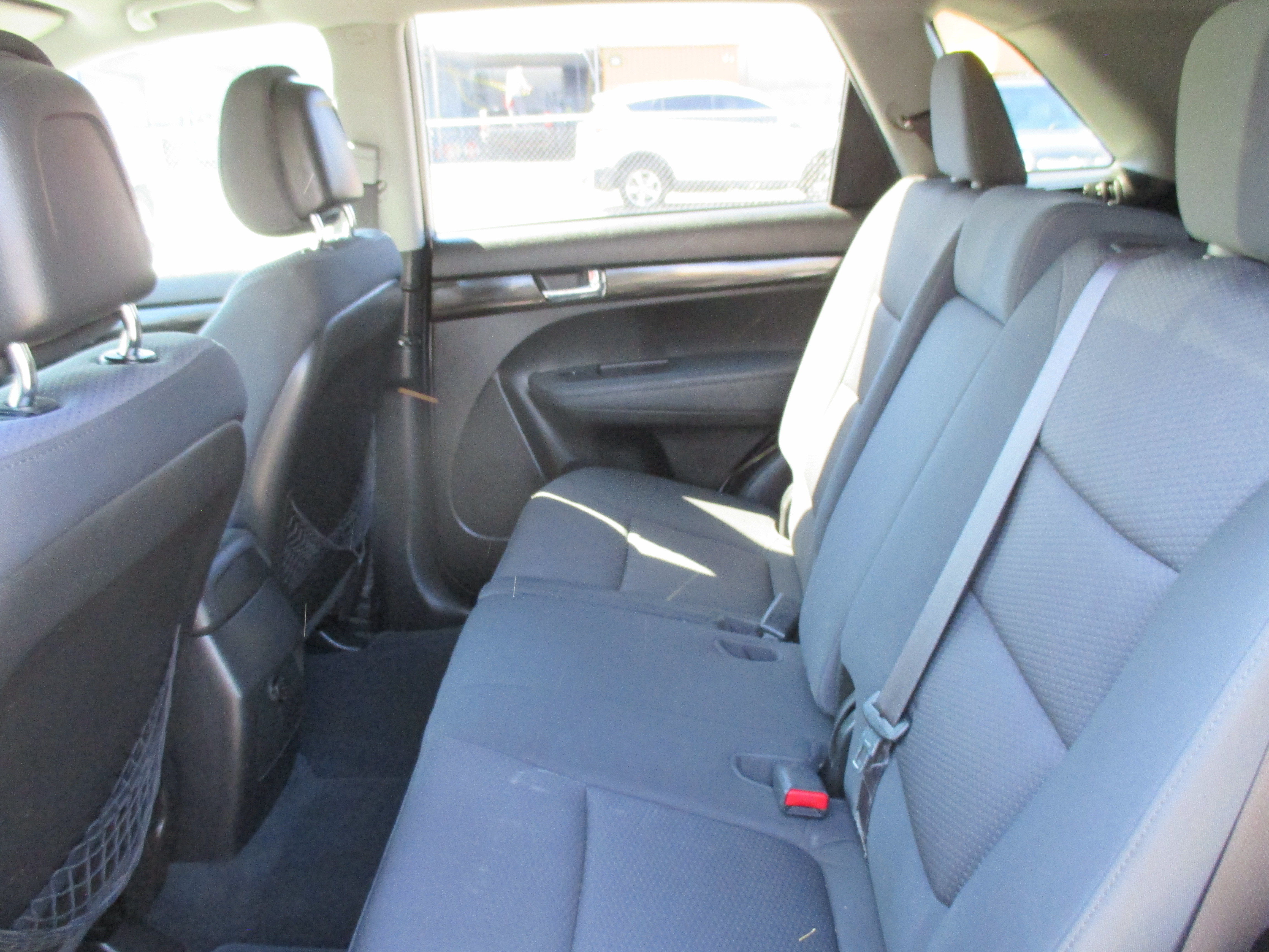 Used 2011 Kia Sorento LX w/ Convenience Package FWD image 6