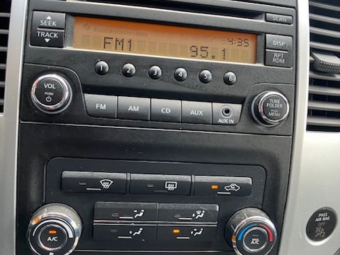 Used 2015 Nissan Xterra 2WD image 11