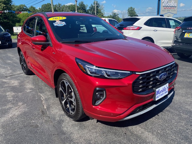 Used 2023 Ford Escape AWD ST-Line Elite Hybrid image 3