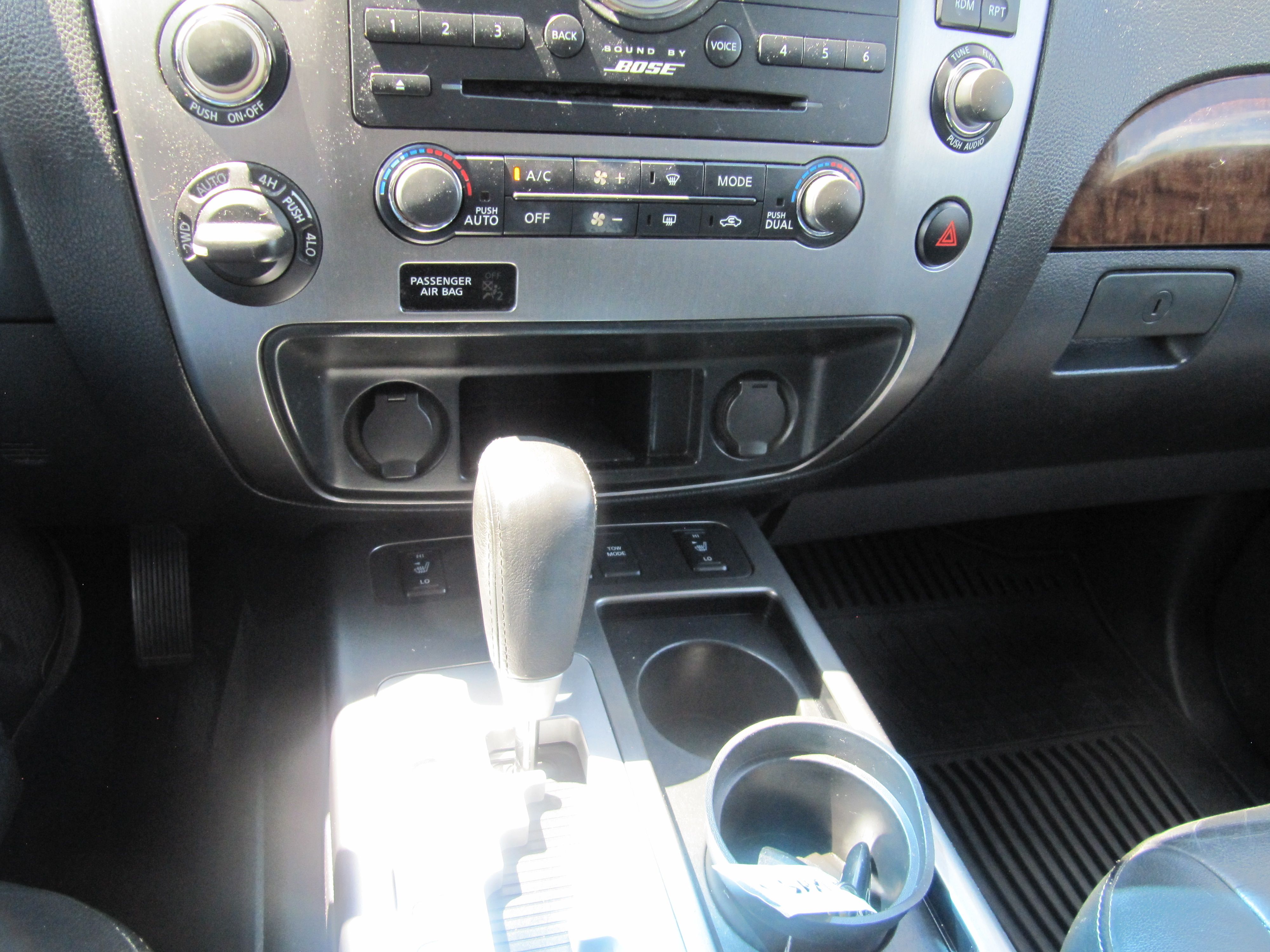Used 2014 Nissan Armada Platinum AWD/4WD image 15