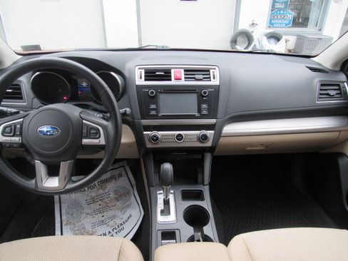 Used 2015 Subaru Outback 2.5i Premium image 17