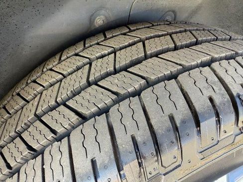 Used 2023 Rivian R1T Adventure image 9