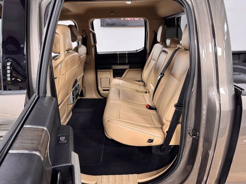 Used 2020 Ford F250 Lariat image 16