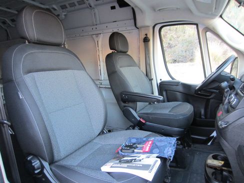 Used 2021 RAM ProMaster 2500 159 High Roof FWD image 9