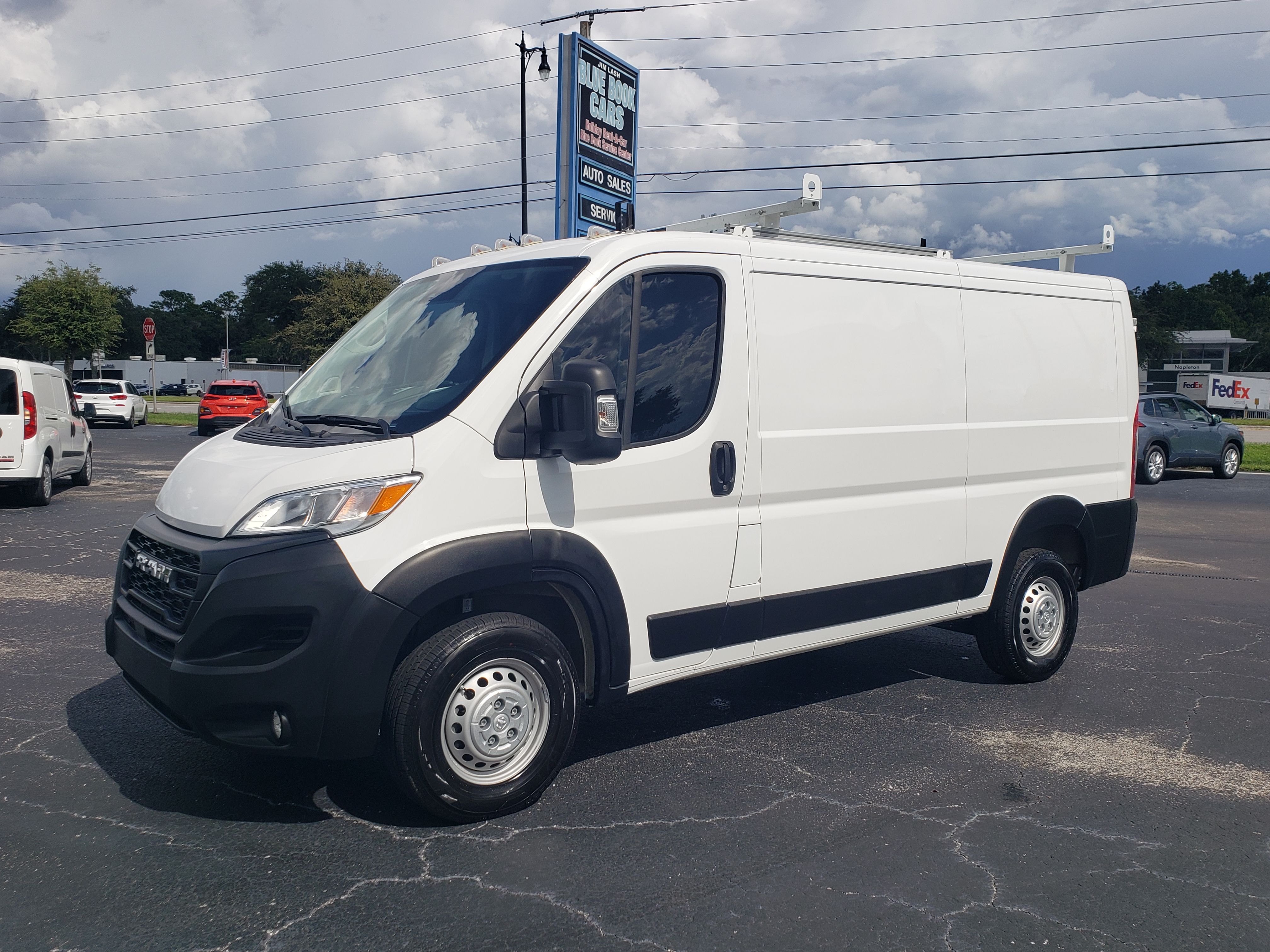 Used 2025 RAM ProMaster 2500 136 FWD image 1