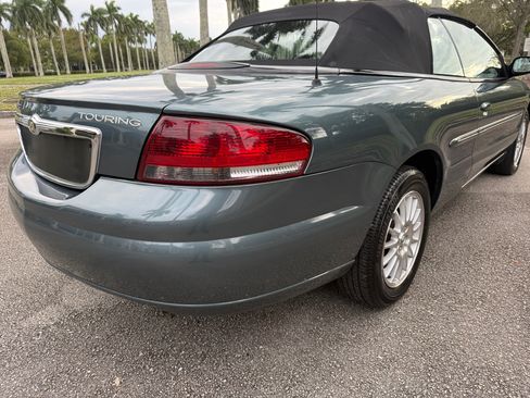 Used 2005 Chrysler Sebring Touring image 34