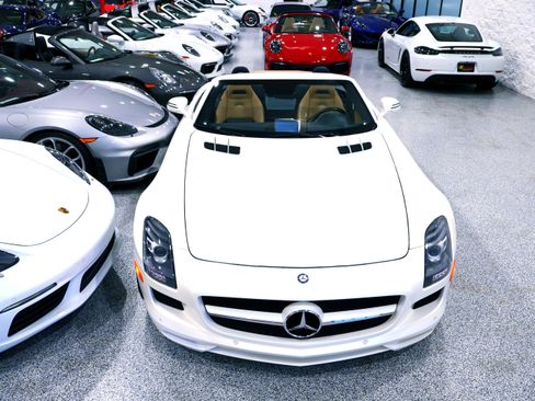 Used 2012 Mercedes-Benz SLS AMG image 17