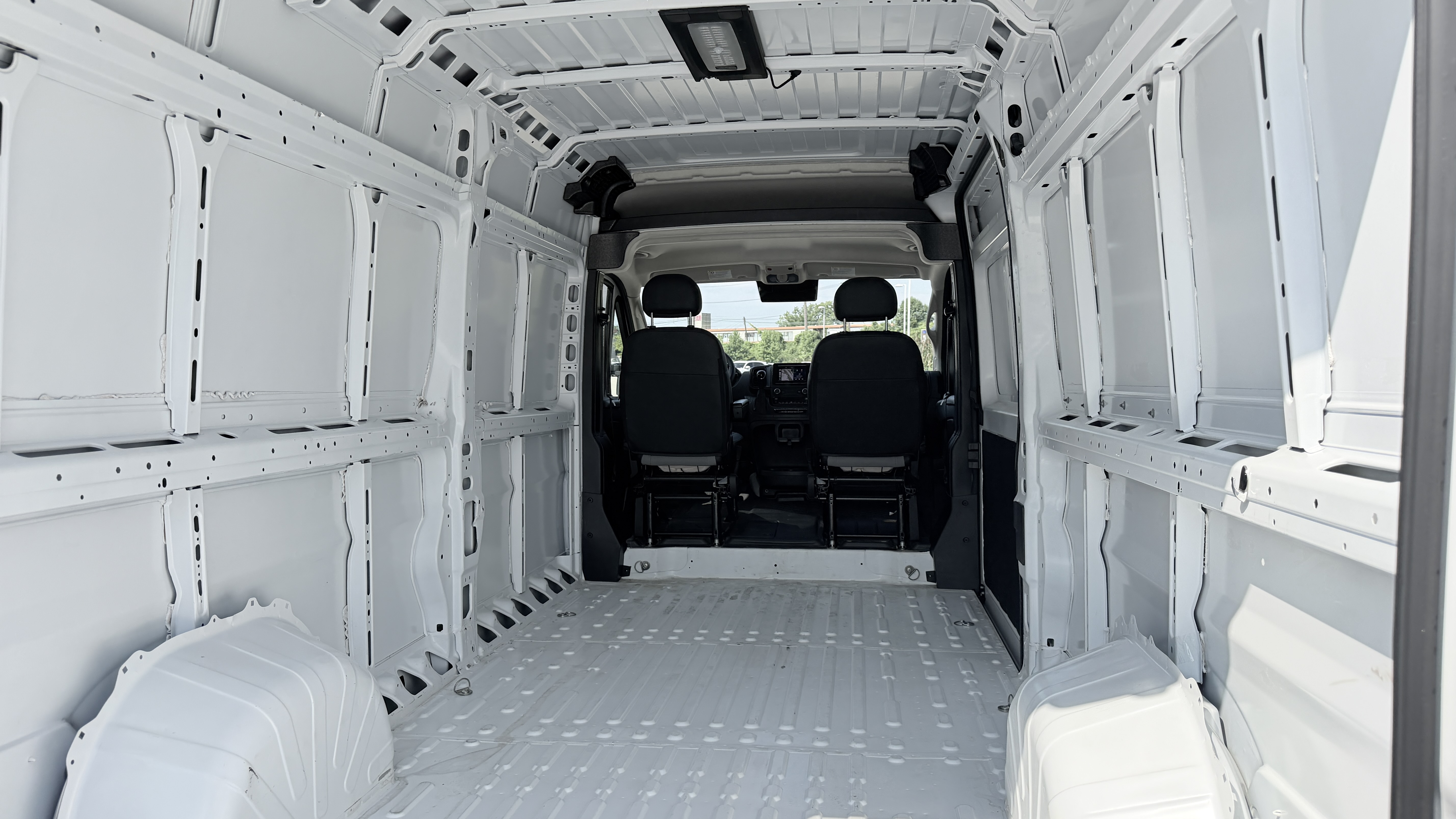 Used 2025 RAM ProMaster 3500 159 High Roof Extended FWD image 10
