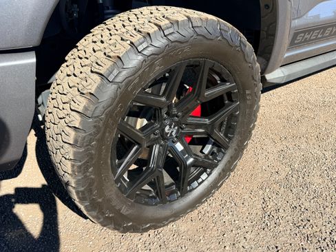 Used 2021 Ford F150 Lariat Limited image 12