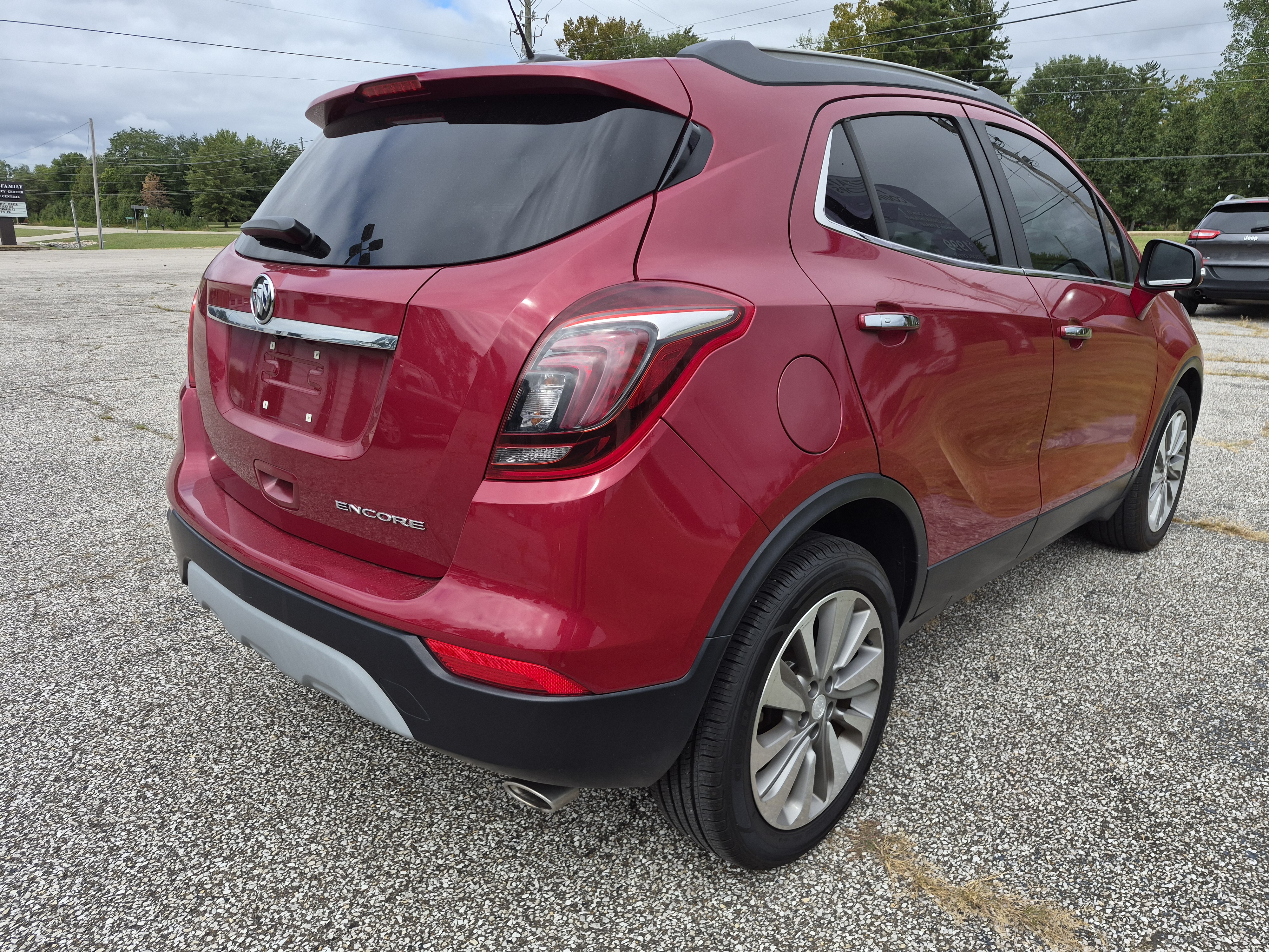 Used 2019 Buick Encore FWD Preferred image 3