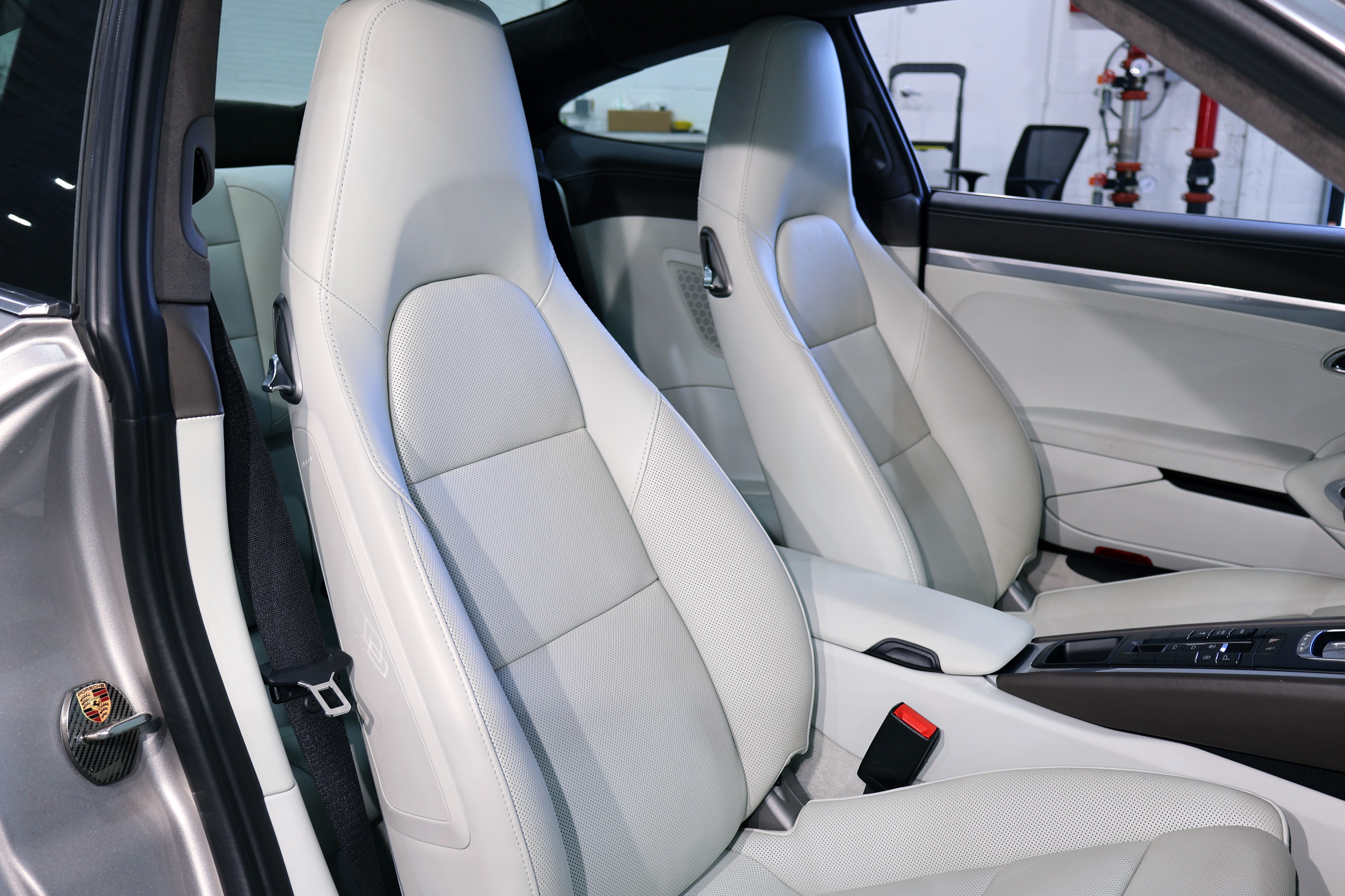 Used 2013 Porsche 911 Carrera RWD image 16