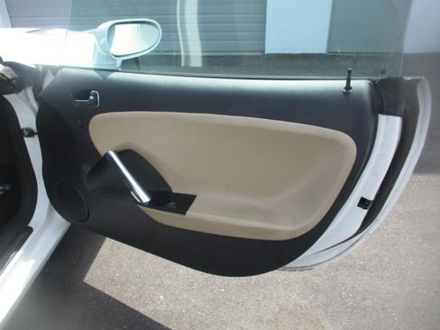 Used 2009 Saturn Sky image 13