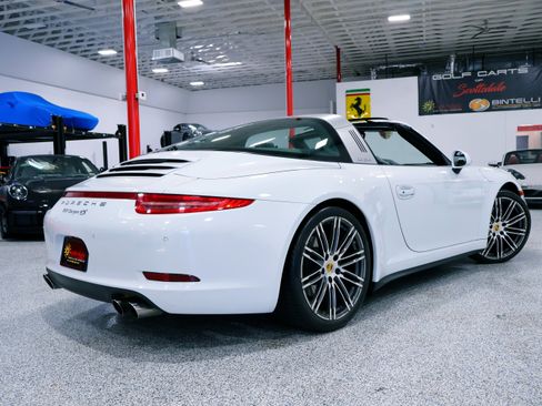 Used 2015 Porsche 911 Targa 4S image 11