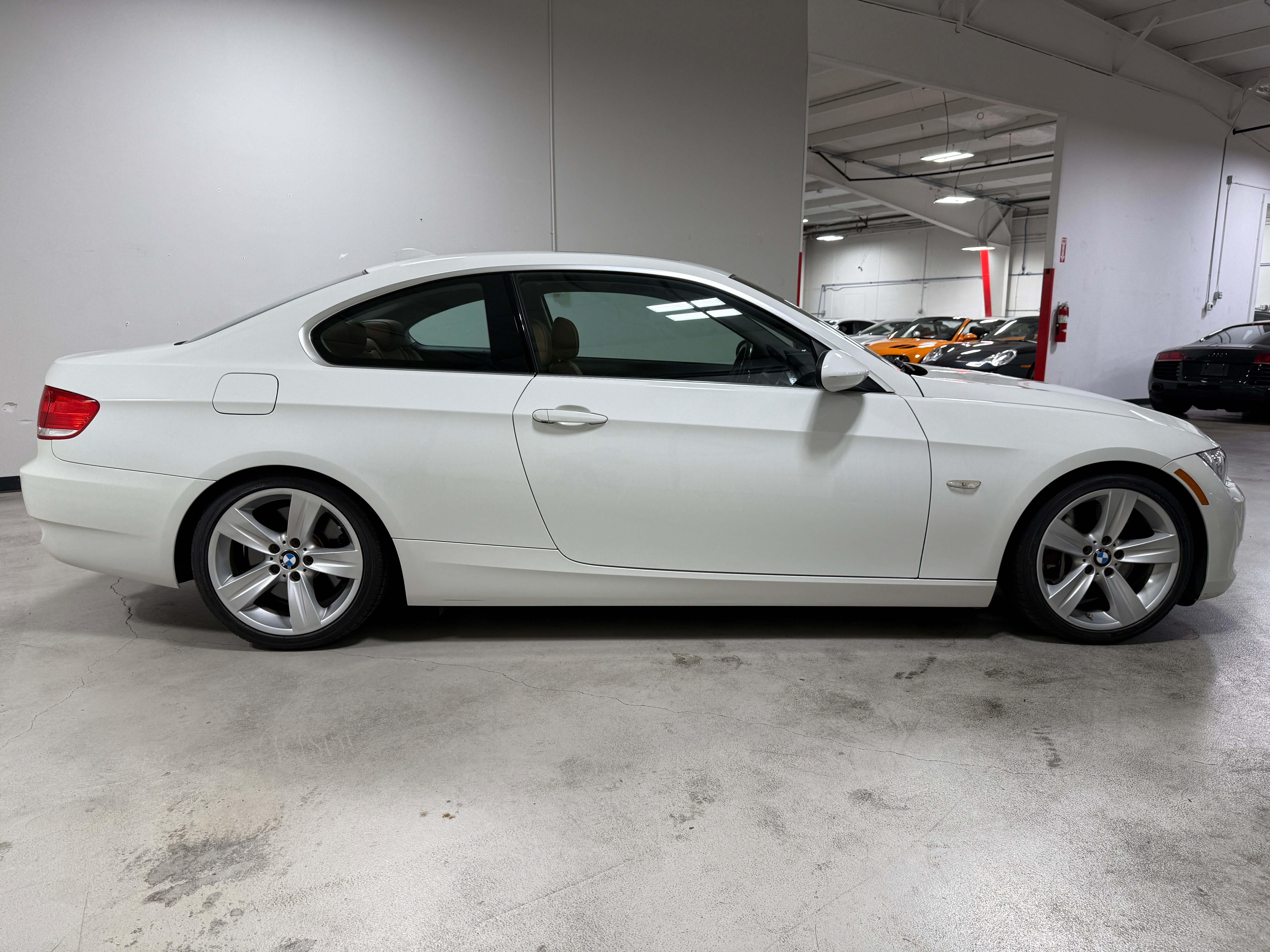 Used 2008 BMW 335i Coupe RWD image 3