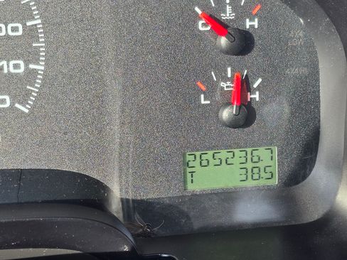 Used 2008 Ford F150 XL image 9