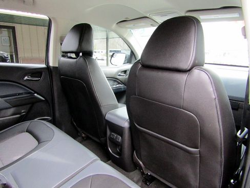 Used 2017 Chevrolet Colorado Z71 image 20