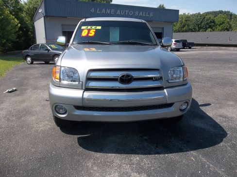 Used 2005 Toyota Tundra 4x4 Access Cab SR5 image 3