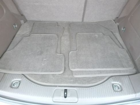 Used 2013 Buick Encore Premium image 18