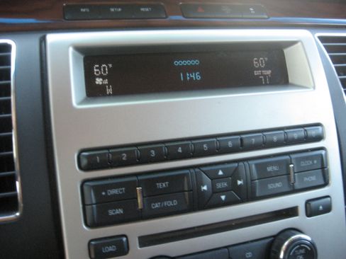 Used 2010 Ford Flex SEL FWD image 11