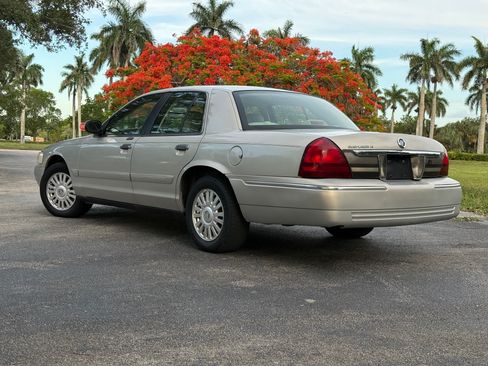 Used 2007 Mercury Grand Marquis LS RWD image 4