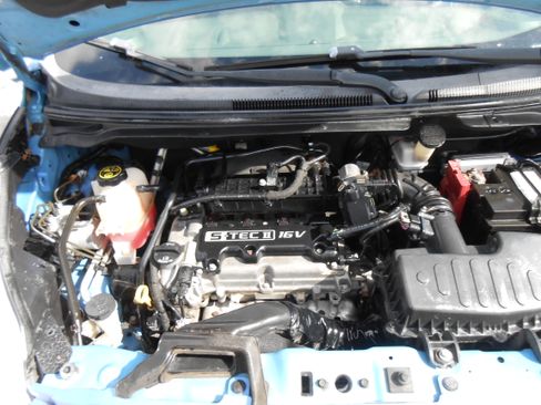 Used 2014 Chevrolet Spark LT image 20